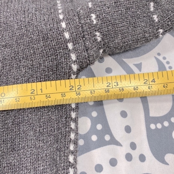 Baciano soft knitted loose fit sweater​​​​​​​​​​​ - Picture 5 of 9